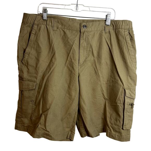 Columbia GPS Cargo Short Mens Size XL 10" Suede Tan NWT NEW - Picture 2 of 5